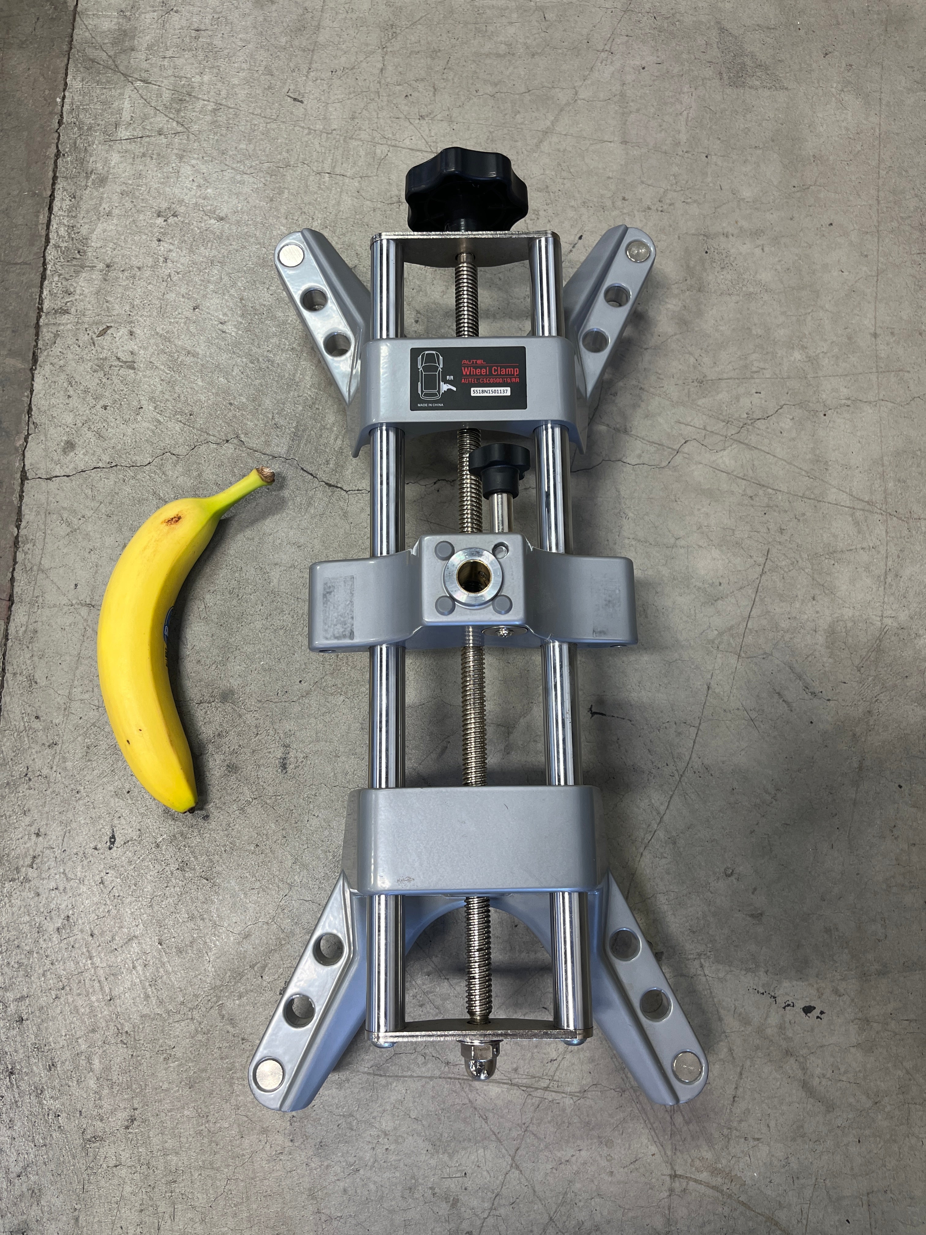 IA800 and IA900 Tire Clamp